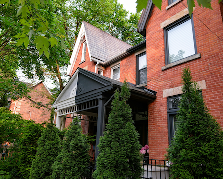 Our Insider Tips for Selling a House in Toronto